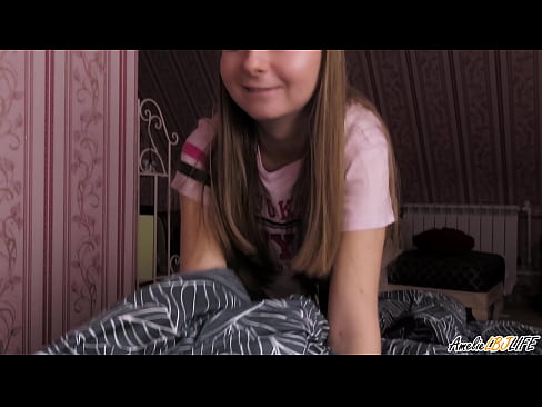❤️ Blondīne dziļi sūc savu BFF un saņem spermu mutē ❤️❌ Porno fb pie mums